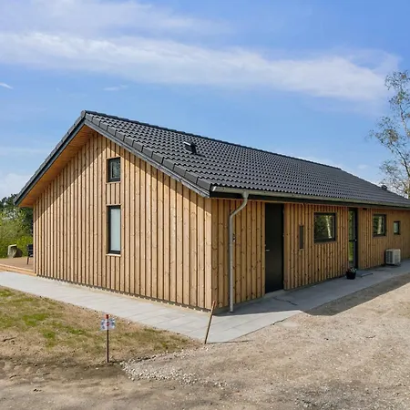 Holiday home Impressive By The Helsnaes Bay *