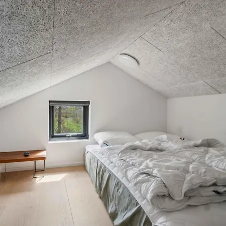 Impressive By The Helsnaes Bay Holiday home *