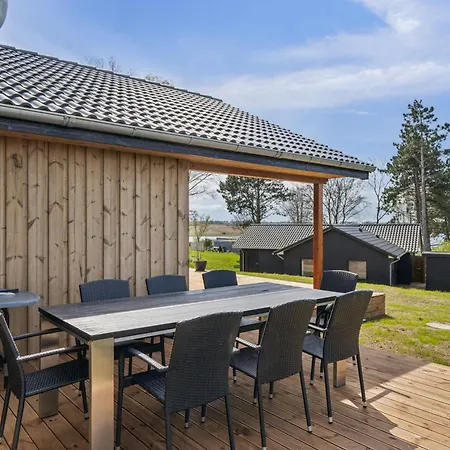 Holiday home Impressive Cottage, By The Helsnaes Bay! Millinge